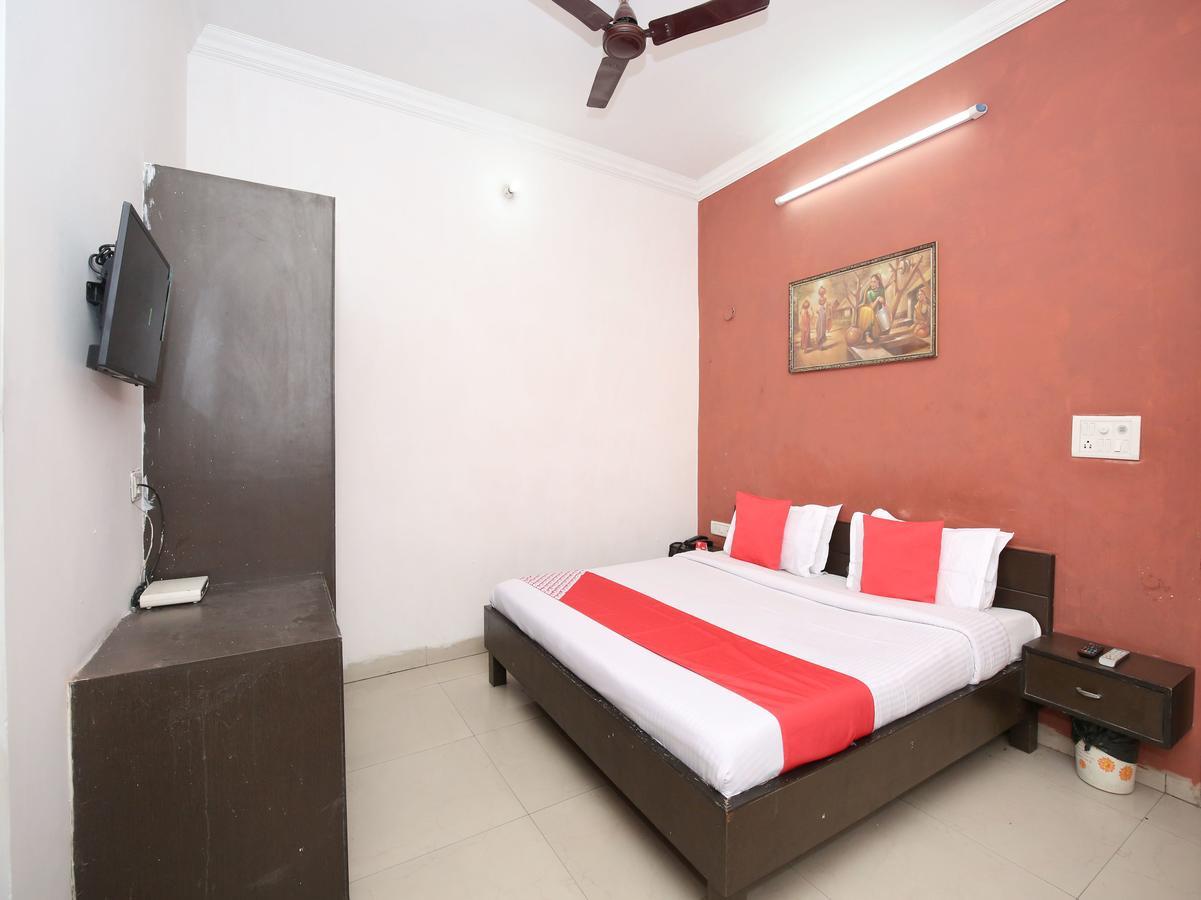 Oyo 12972 Hotel Krishna Castle Αμριτσάρ Εξωτερικό φωτογραφία