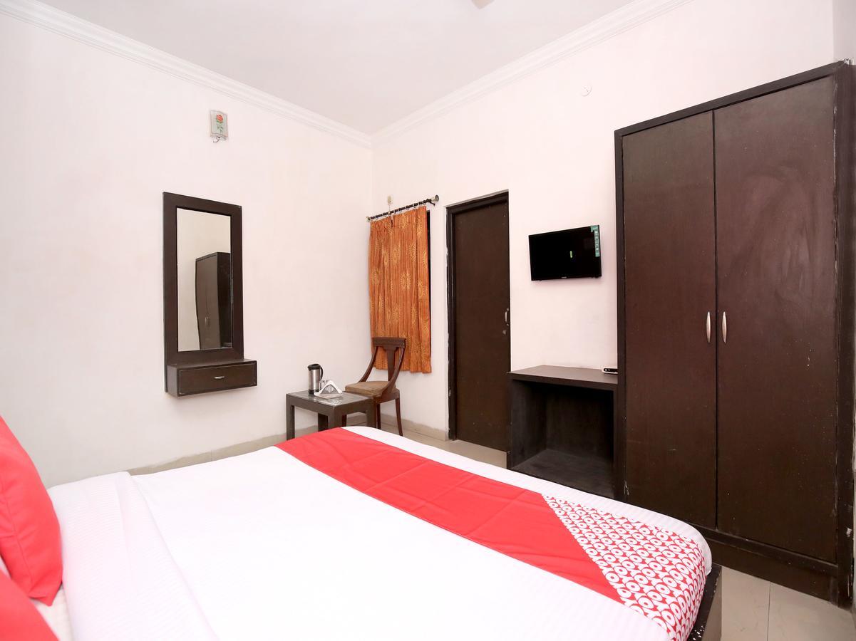 Oyo 12972 Hotel Krishna Castle Αμριτσάρ Εξωτερικό φωτογραφία